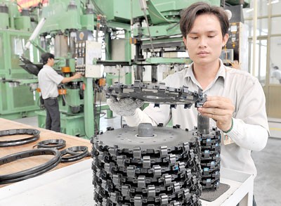 Industrial production index up 5.8 percent in the first half 2014 (Photo: SGGP)